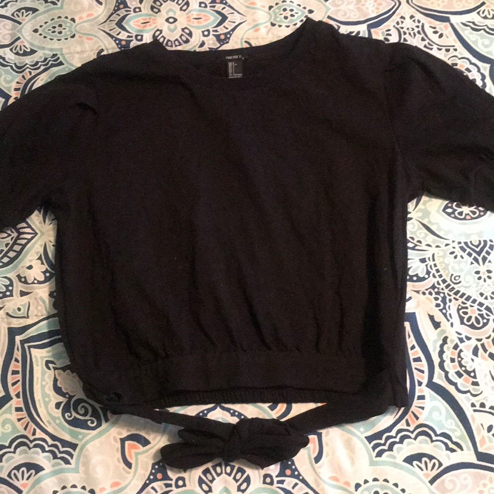 Black Forever 21 crop with tie waist